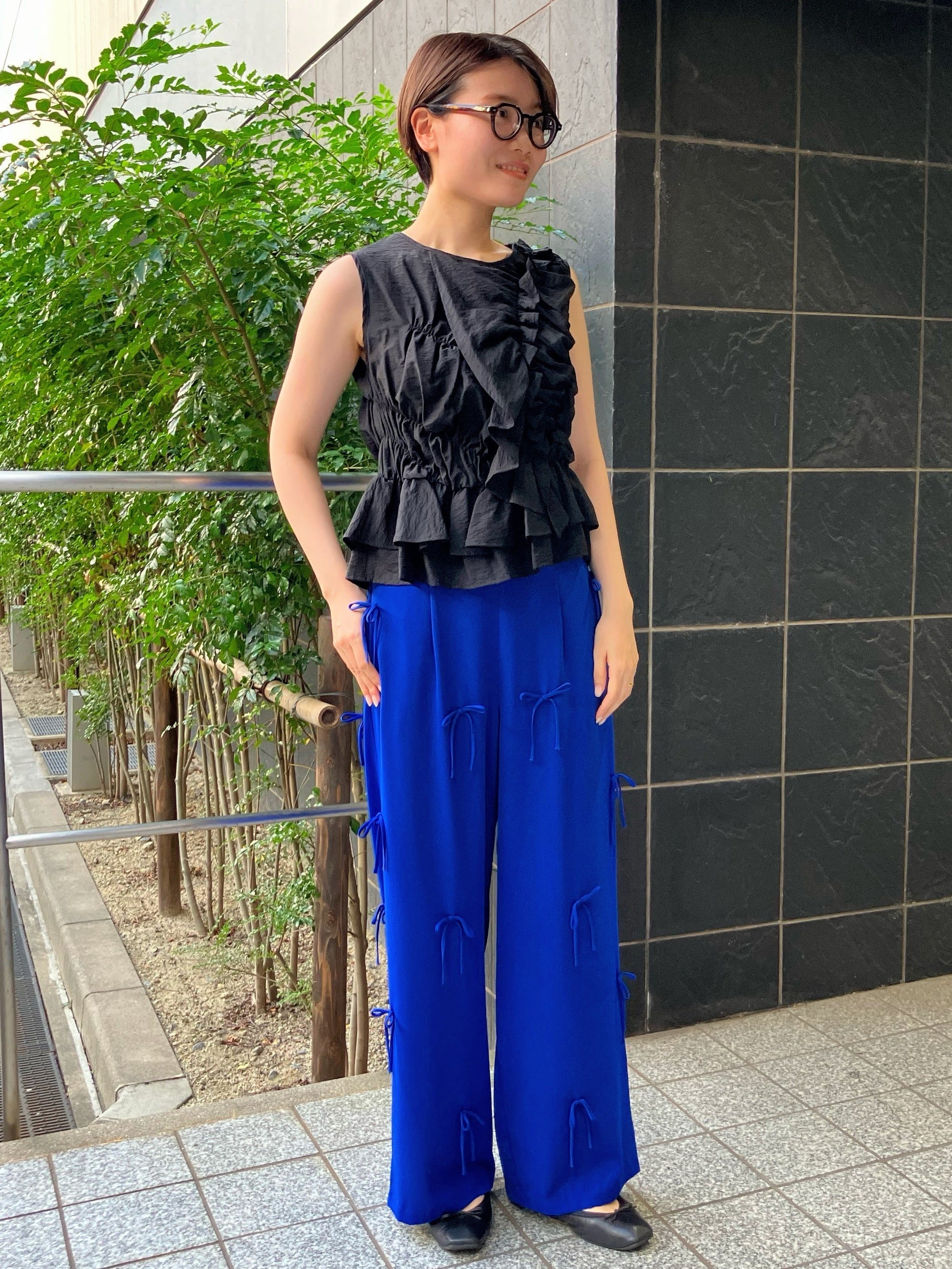 ASYMMETRIC RUFFLE BLOUSE