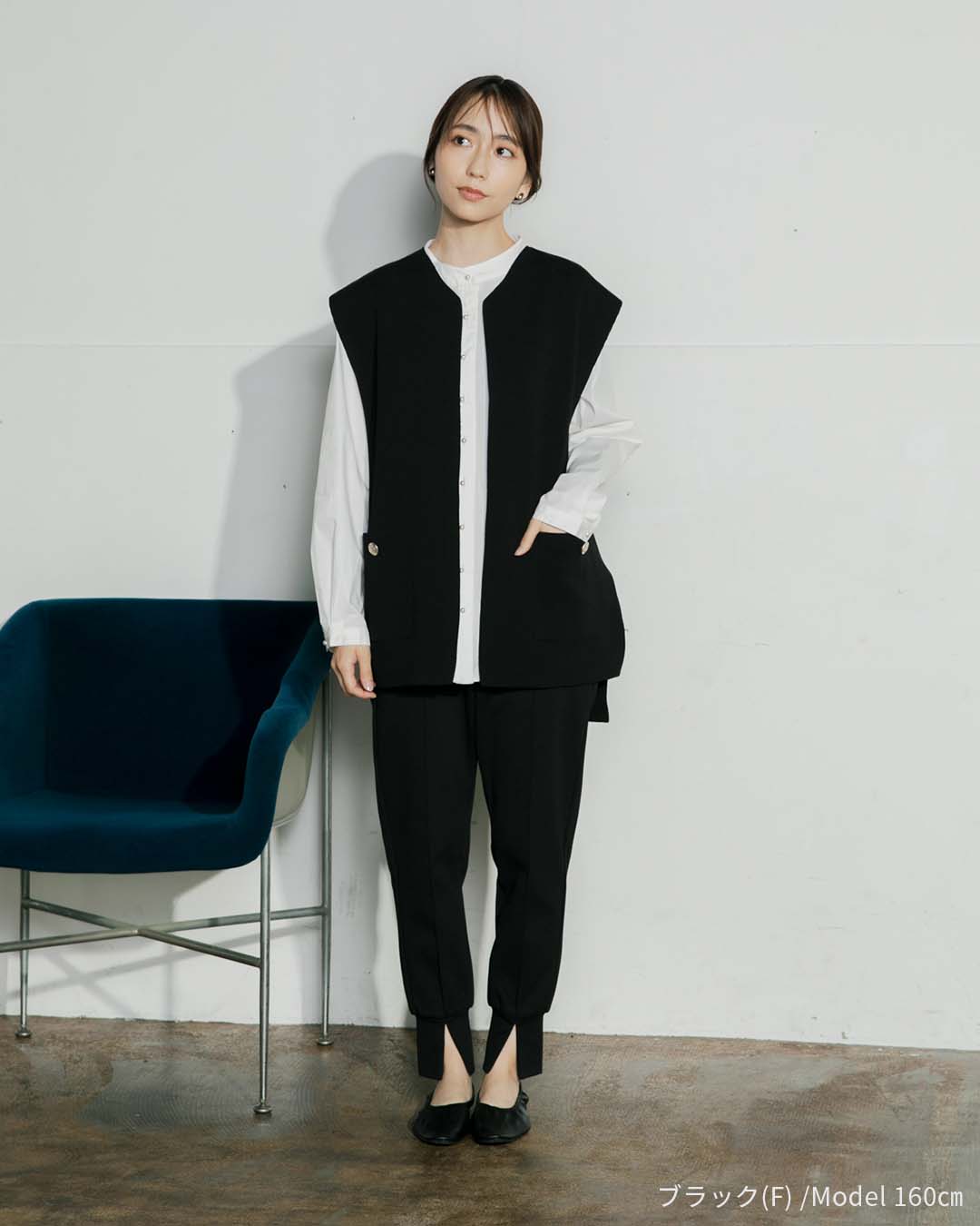 【2023AW】スポンディッシュ シルバー釦ポケ付きニットジレ|LAEMUSE