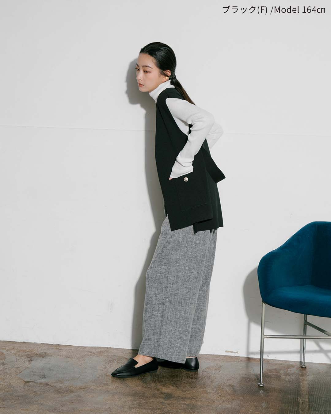 【2023AW】スポンディッシュ シルバー釦ポケ付きニットジレ|LAEMUSE