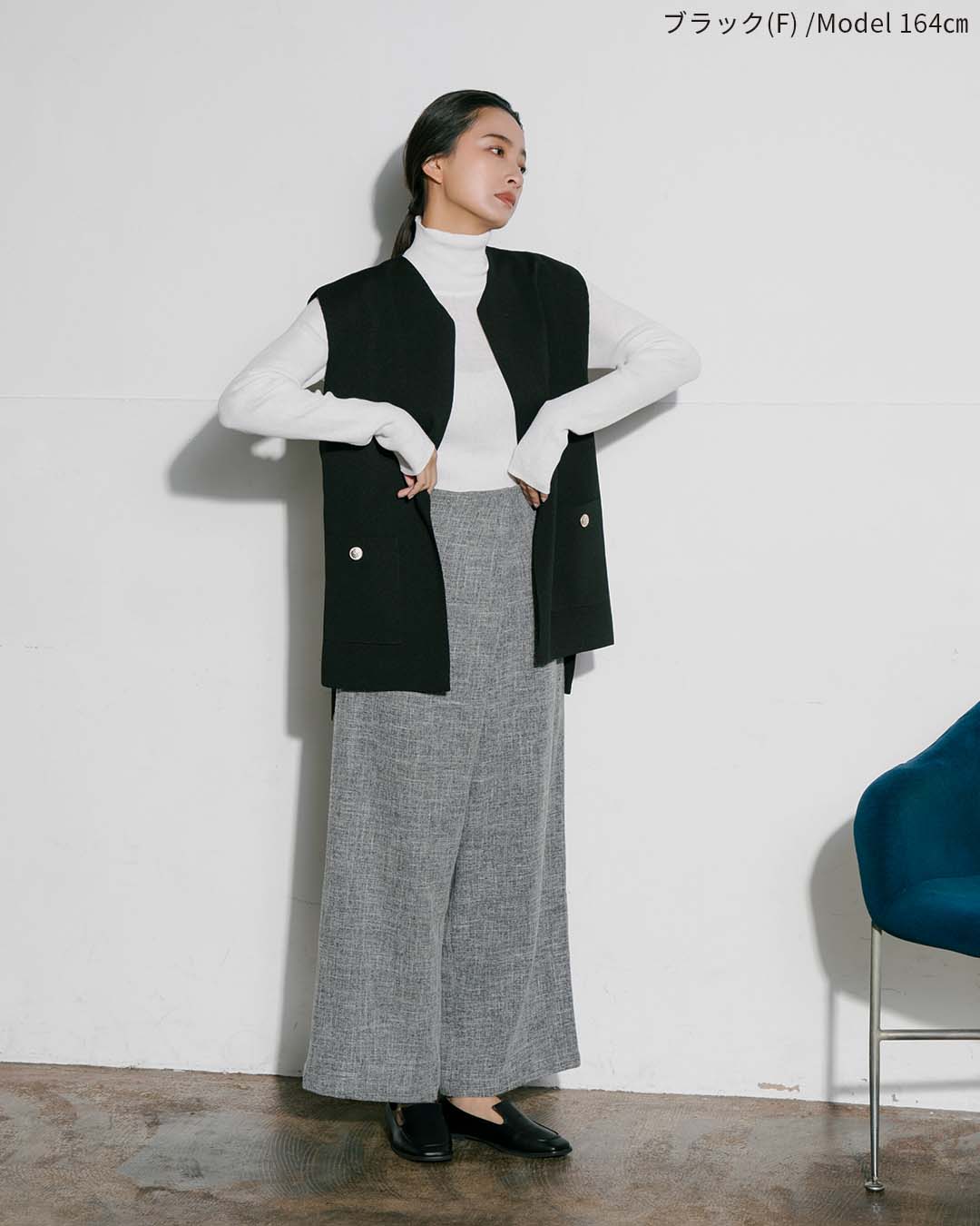 【2023AW】スポンディッシュ シルバー釦ポケ付きニットジレ|LAEMUSE