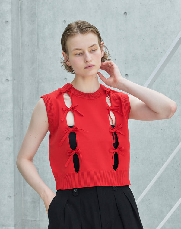 CUT-OUT RIBBON VEST