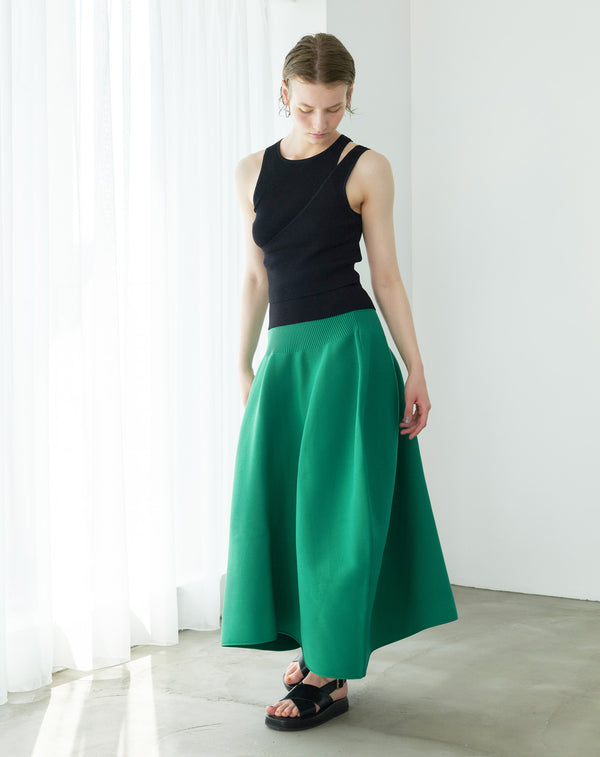 VOLUMINOUS FLARED KNIT SKIRT