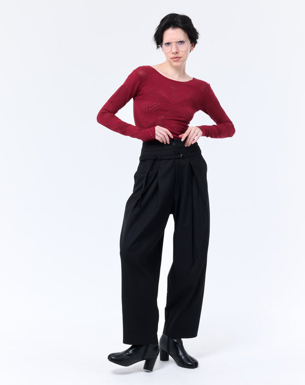 BODY FIT MESH KNIT TOP