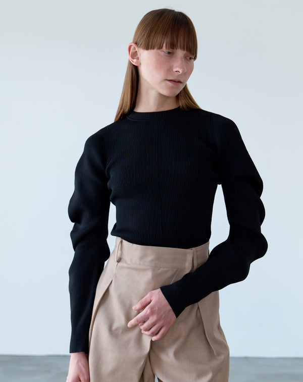 SPONDISH CURVED SLEEVE KNIT