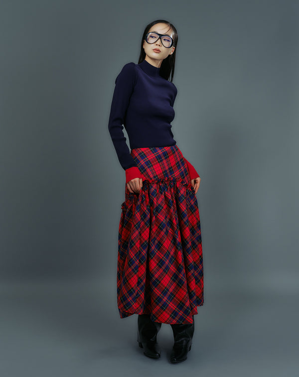 TWO-TONE HIGH-NECK KNIT TOP