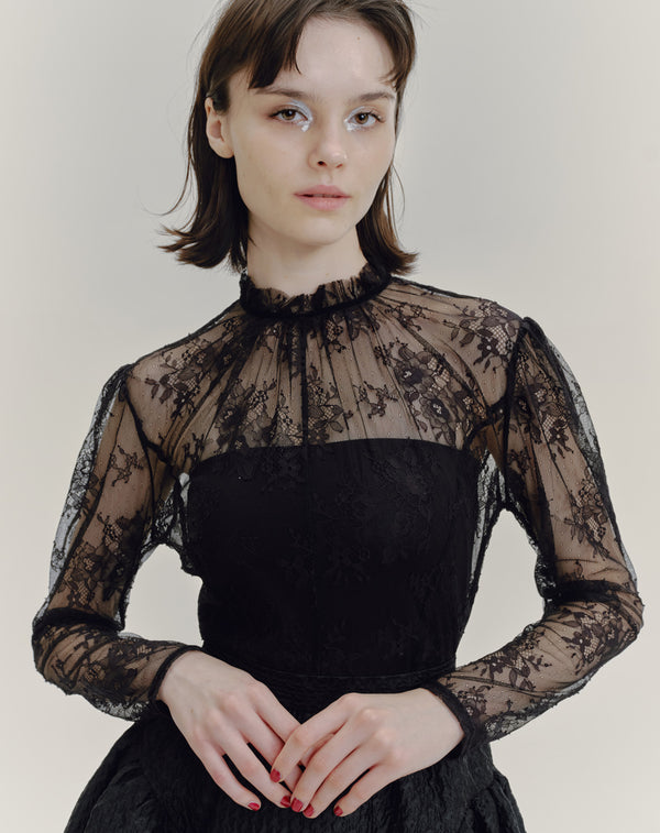 LACE STAND NECK PULLOVER