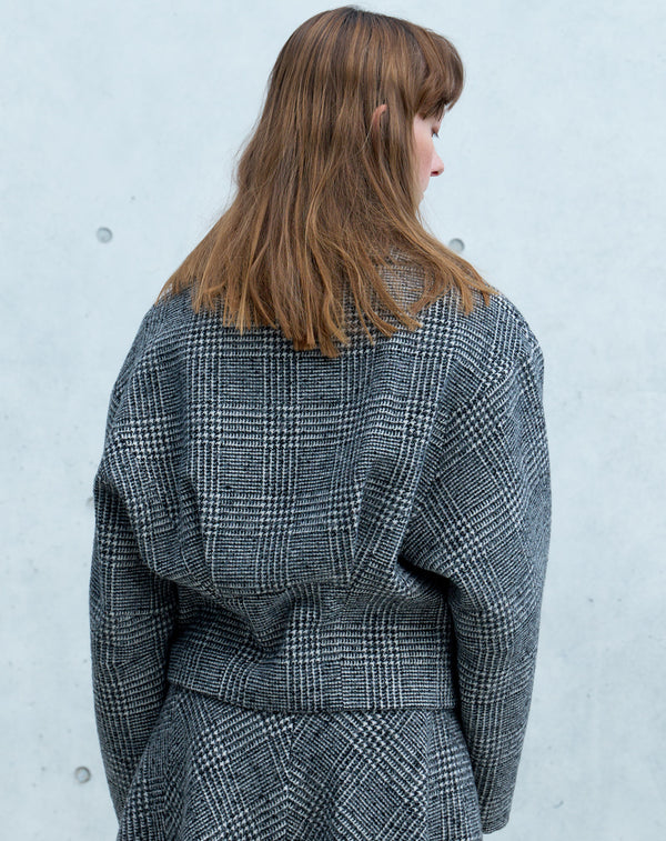 BIG COLLAR SHORT JACKET