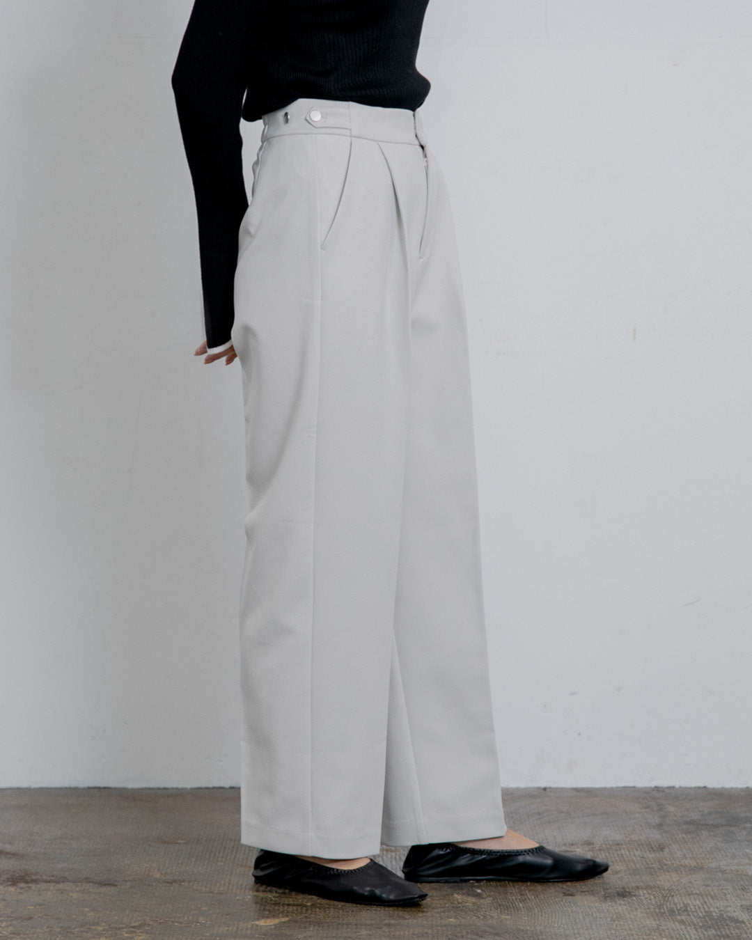 【ストレッチ素材】ツイルストレッチワイドテーパードパンツ|LAEMUSE