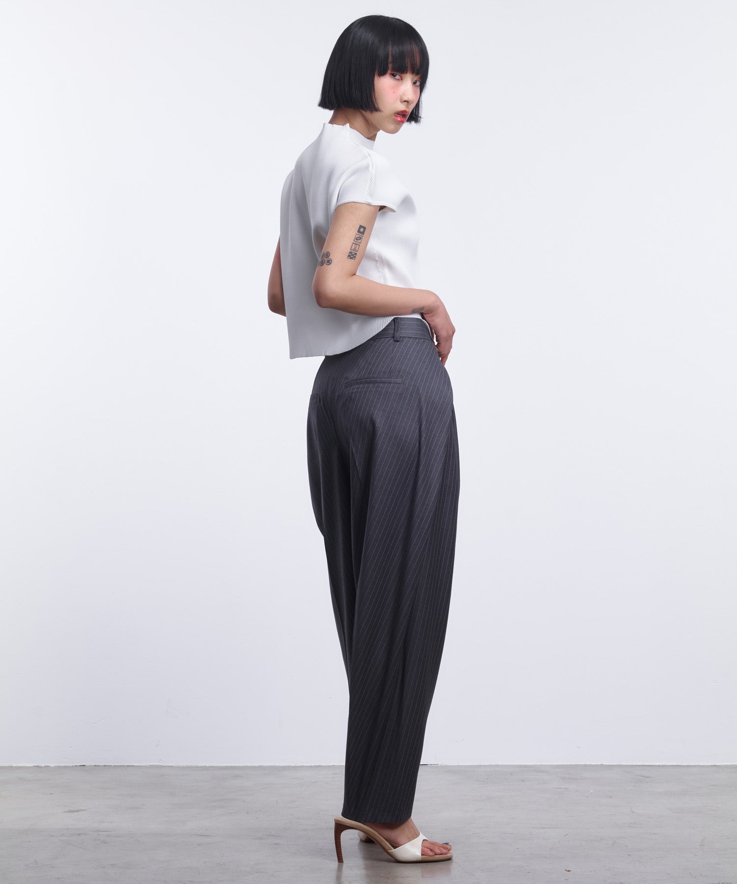 テレコフレンチスリーブショート丈ニット | LAEMUSE | 2025春夏