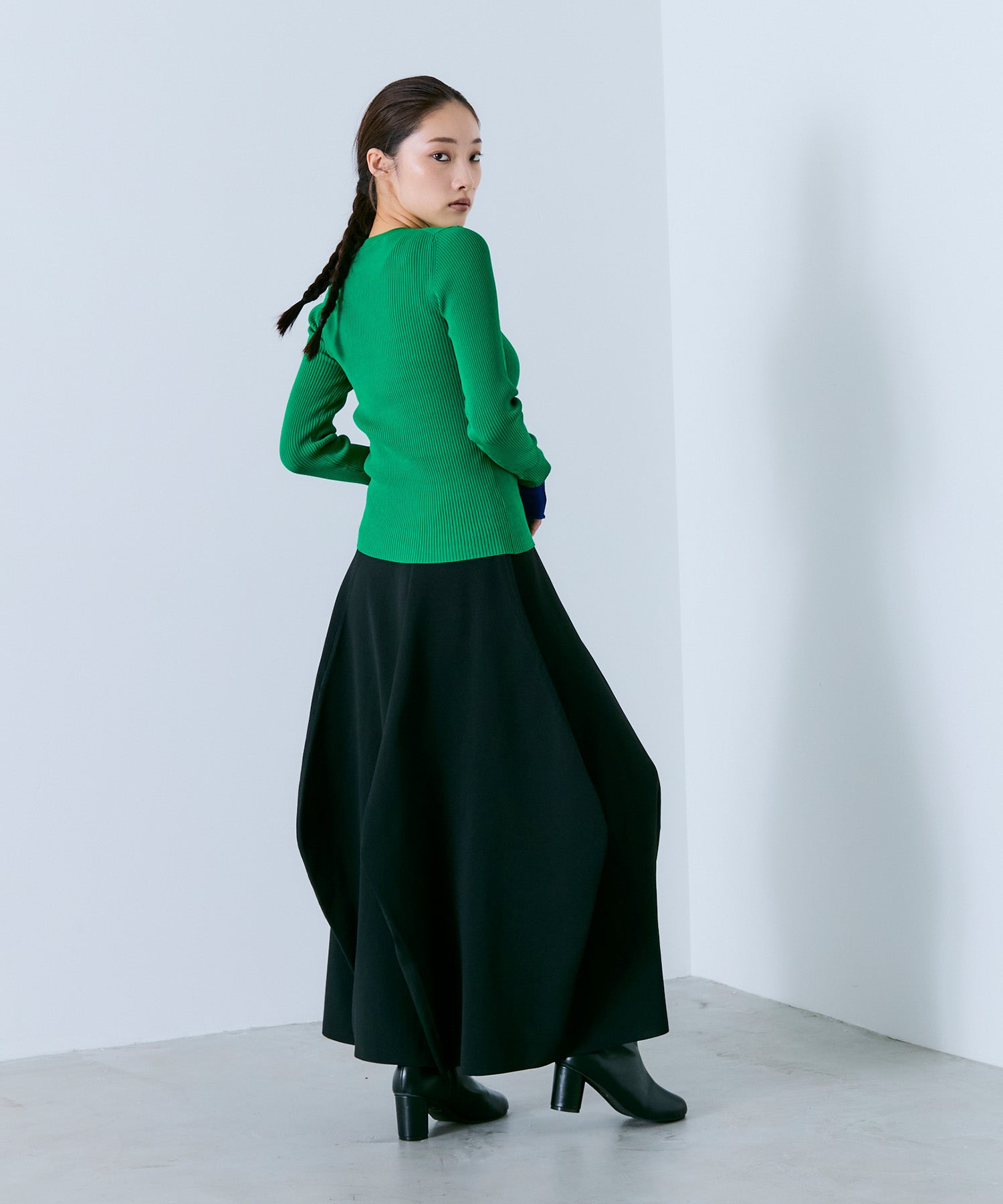 LANTERN-SILHOUETTE KNIT SKIRT