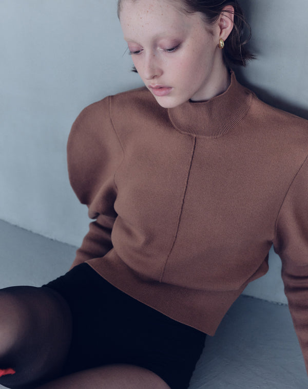 VOLUME SLEEVE HIGH NECK KNIT