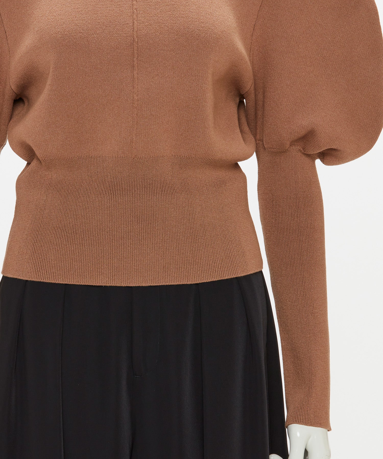 VOLUME SLEEVE HIGH NECK KNIT