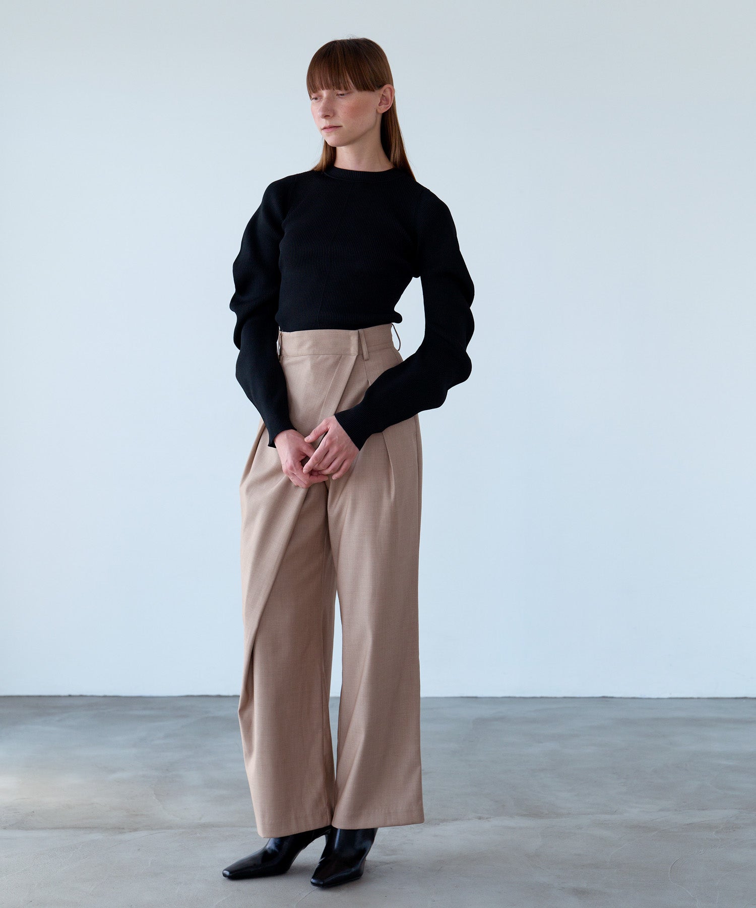 SPONDISH CURVED SLEEVE KNIT