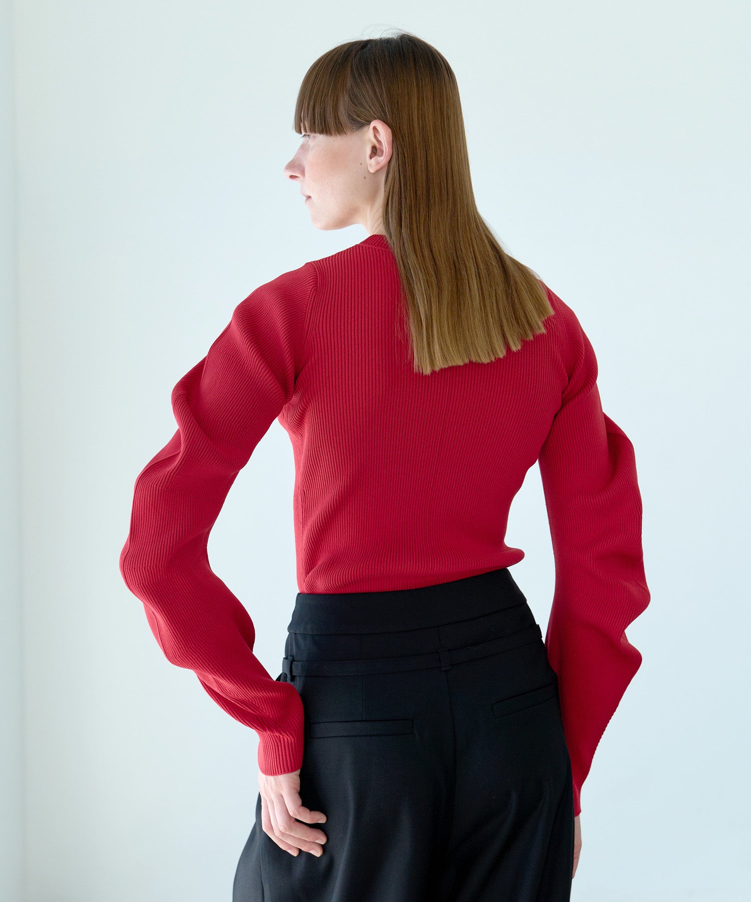 SPONDISH CURVED SLEEVE KNIT