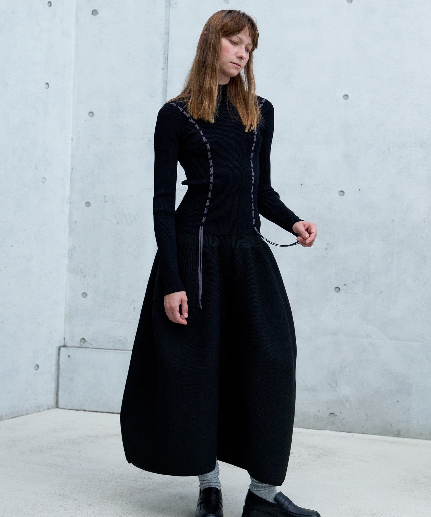 LACE-UP HIGH-NECK TOP – LAEMUSE