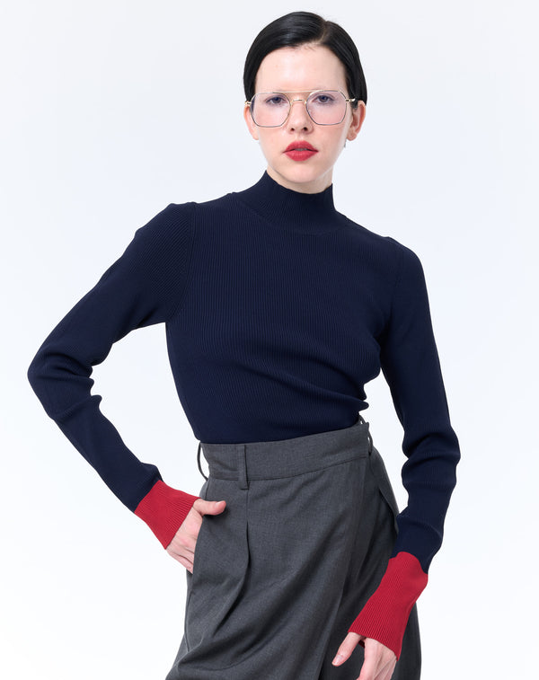TWO-TONE HIGH-NECK KNIT TOP