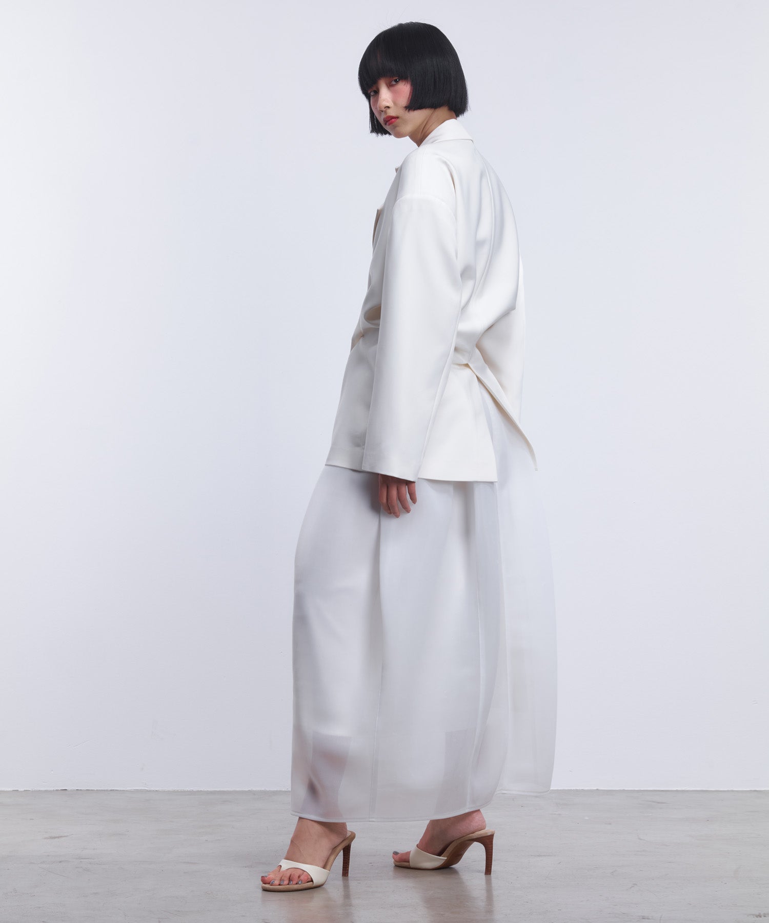新品　ジェナジャケット オックス腰丈ジャケット （ノーカラージャケット）｜49AV.junko