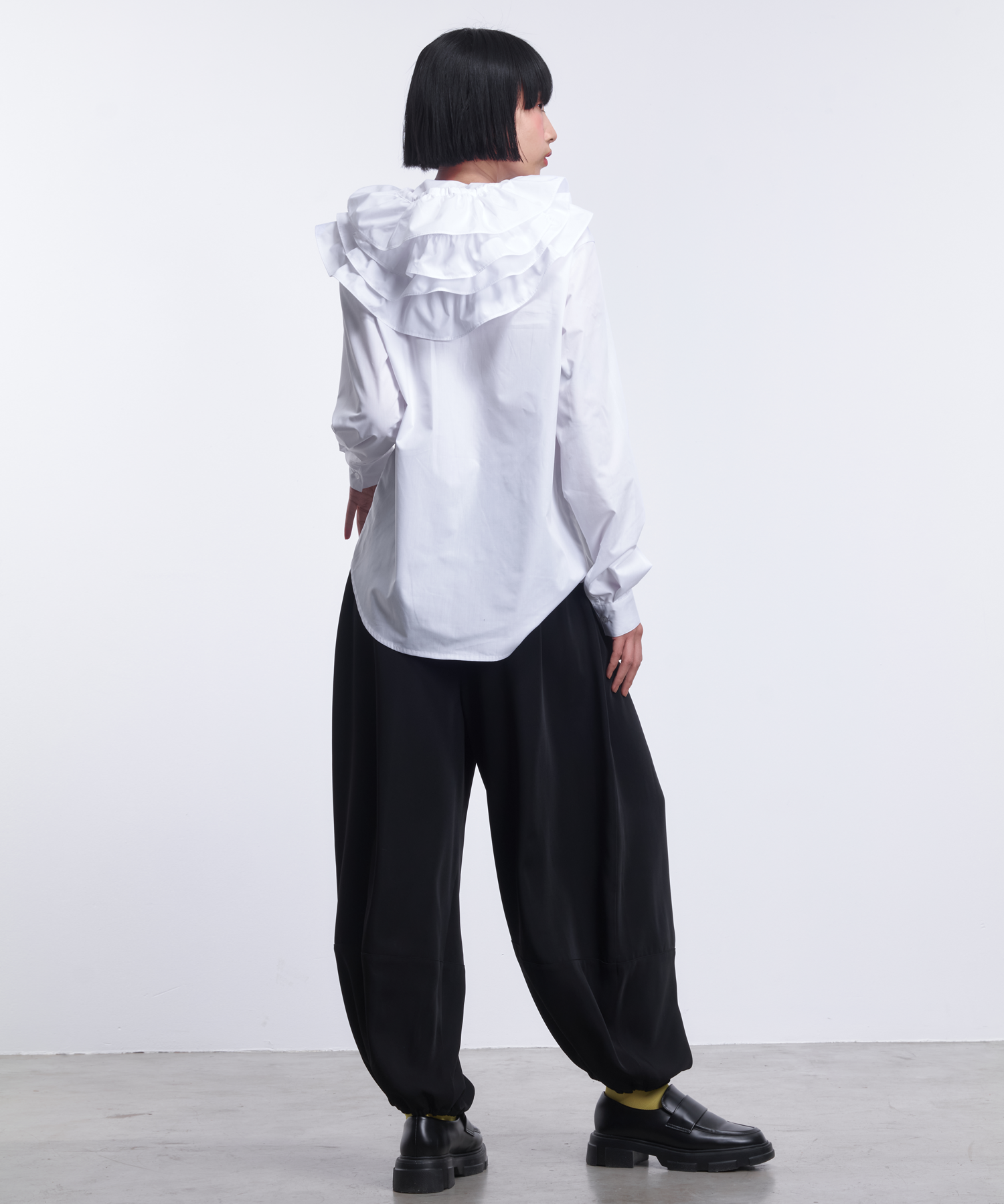 HOODED RUFFLE BLOUSE