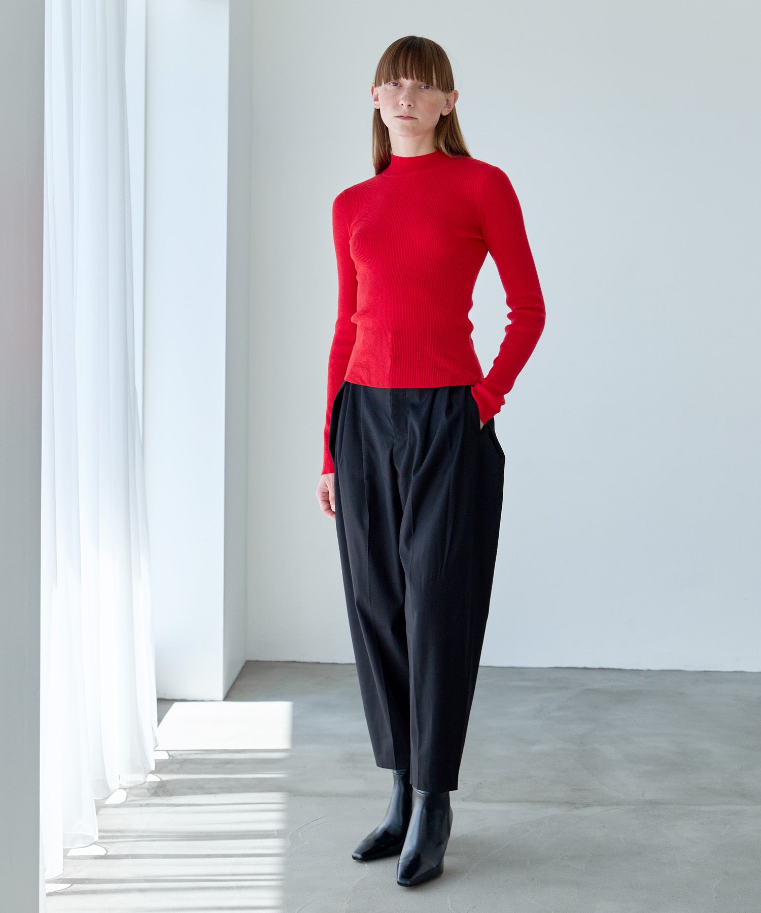 DEEP-TUCK PANTS