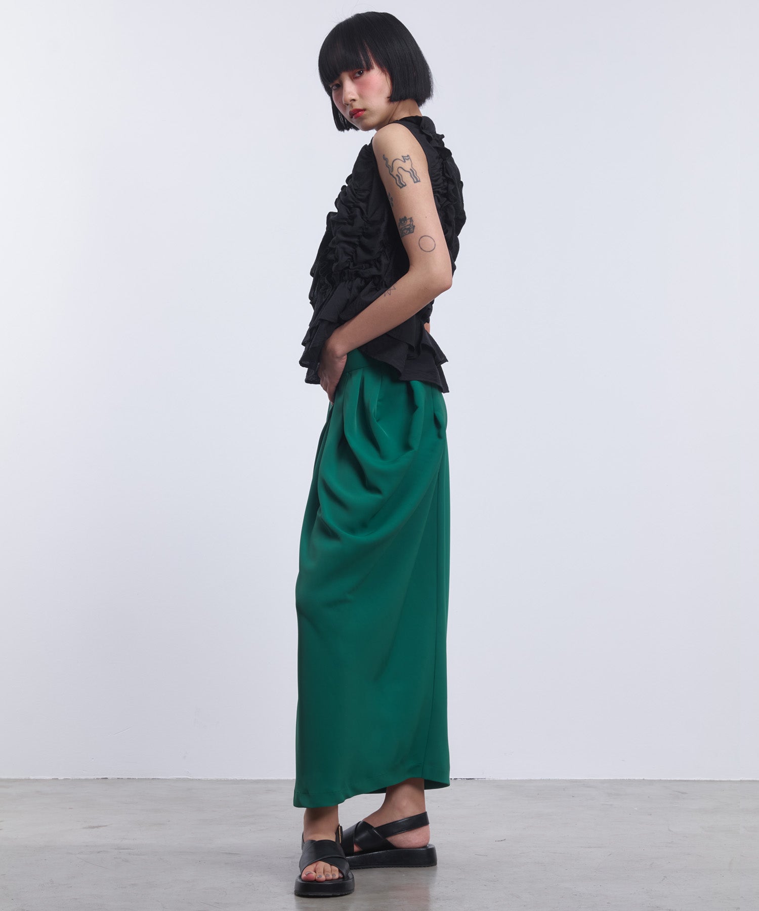 スカート THEREDTHREAD S symbol draped skirt THEREDTHREAD / ザレッドスレッド】S symbol draped skirt