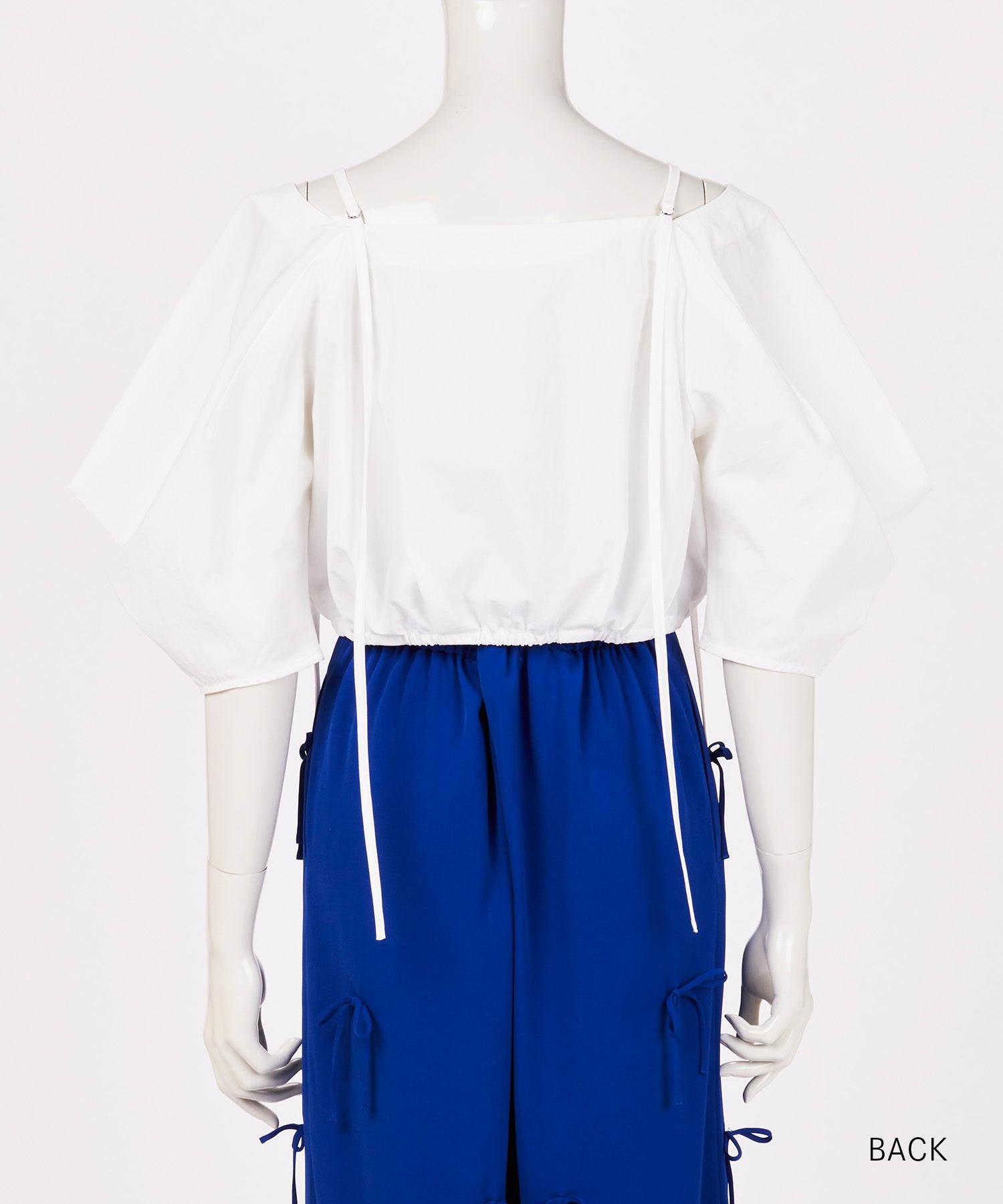 OFF-SHOULDER BLOUSE