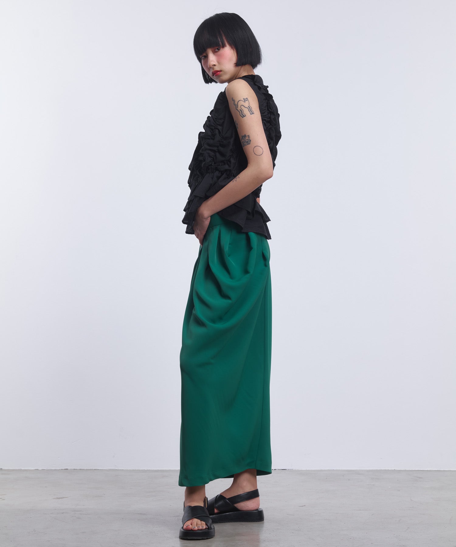 ASYMMETRIC RUFFLE BLOUSE