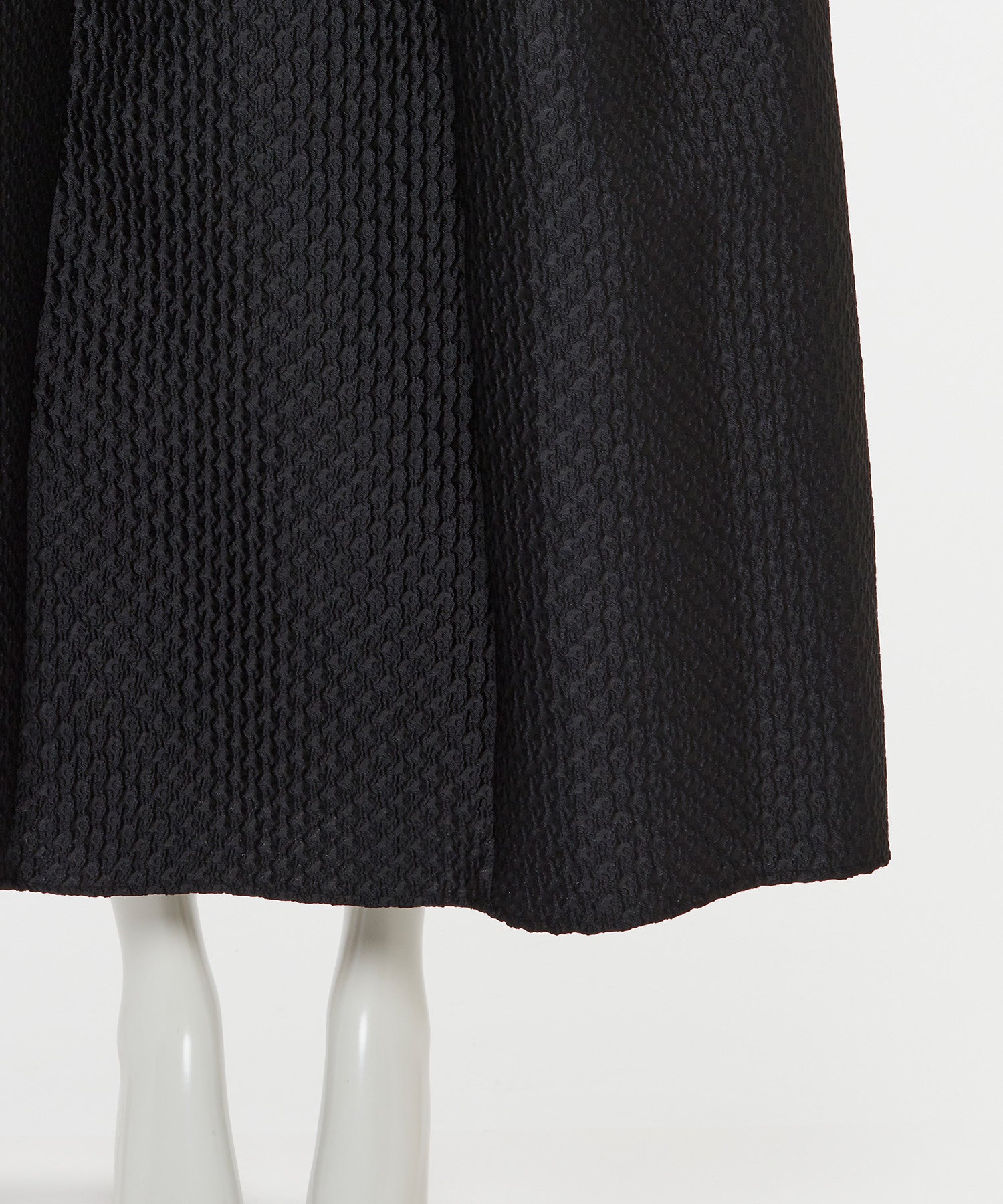 FLOWER JACQUARD FLARED VOLUME SKIRT