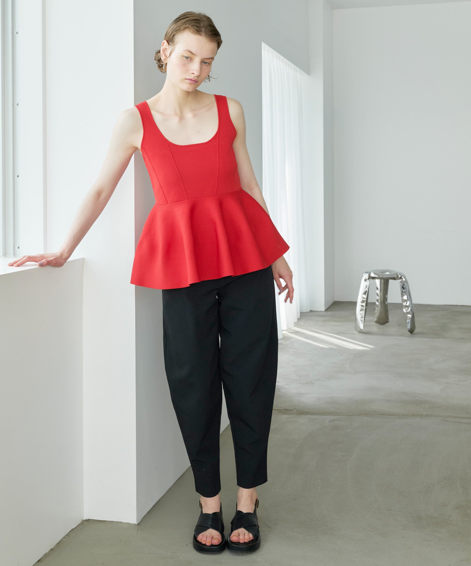 CURVED-SILHOUETTE PANTS