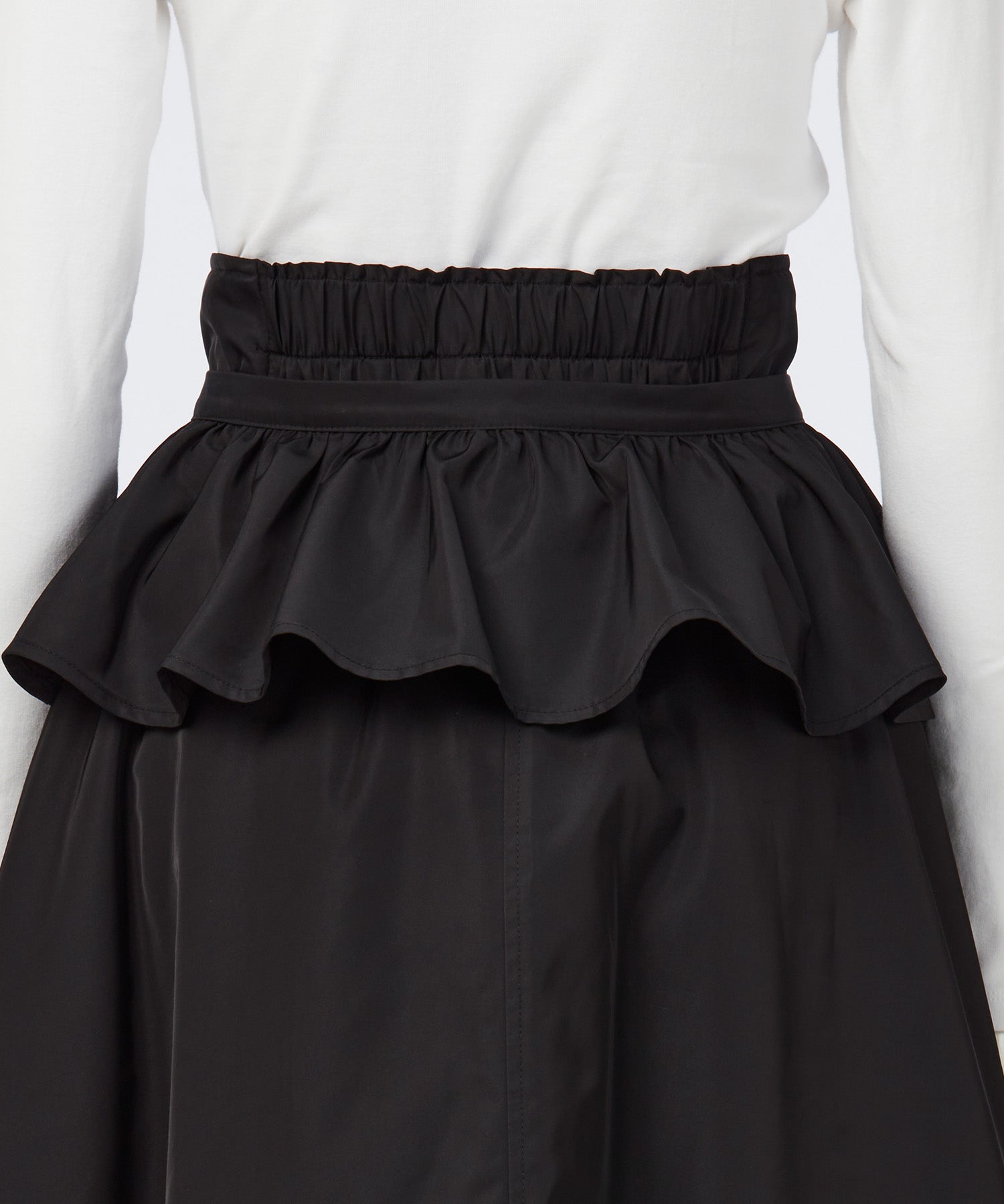 FRILL-BELTED PADDED SKIRT