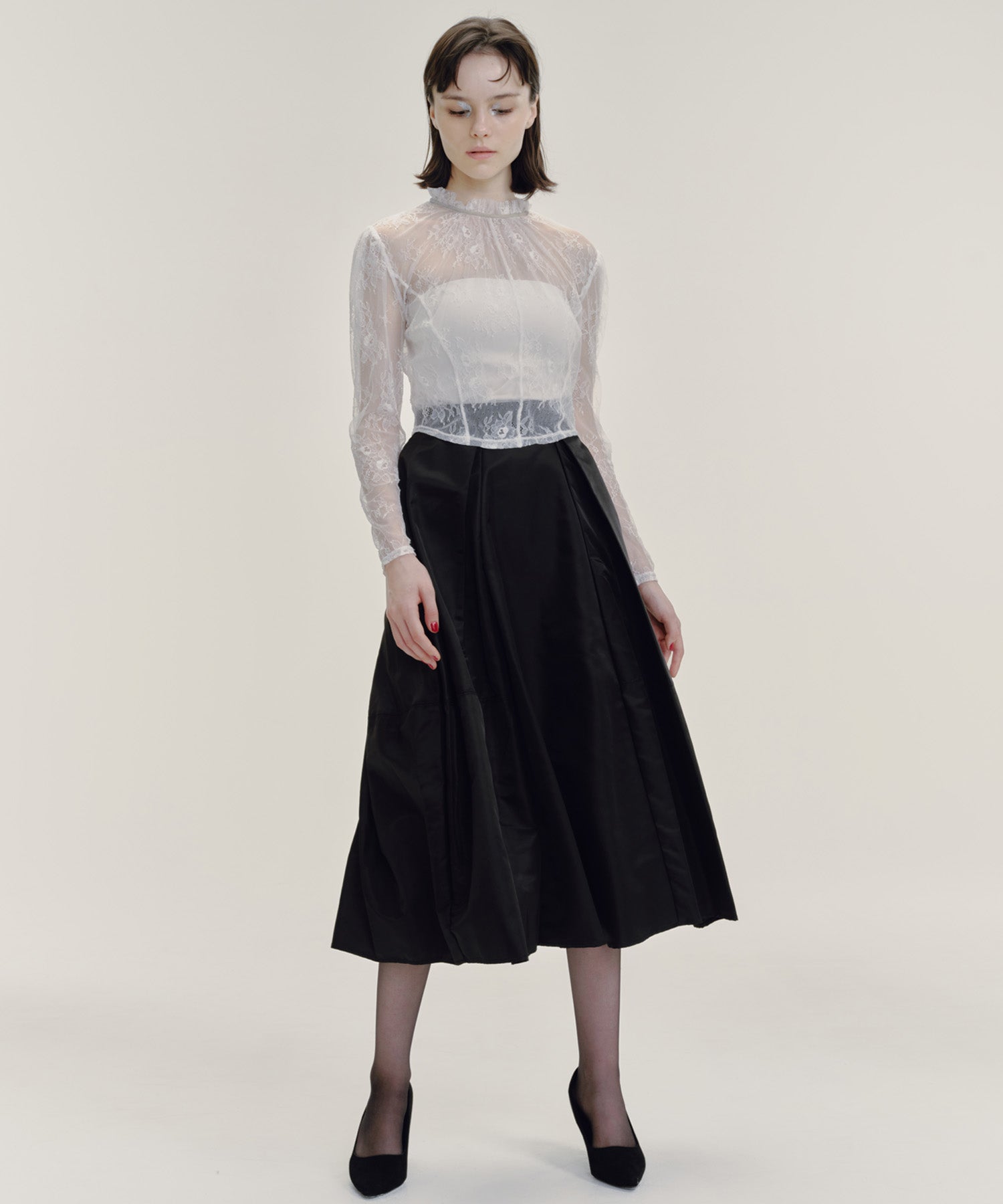 LACE STAND NECK PULLOVER