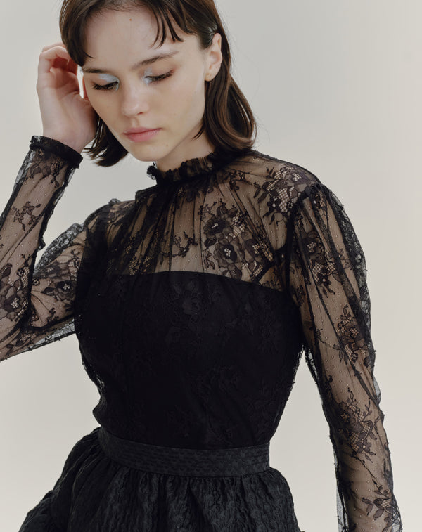 LACE STAND NECK PULLOVER