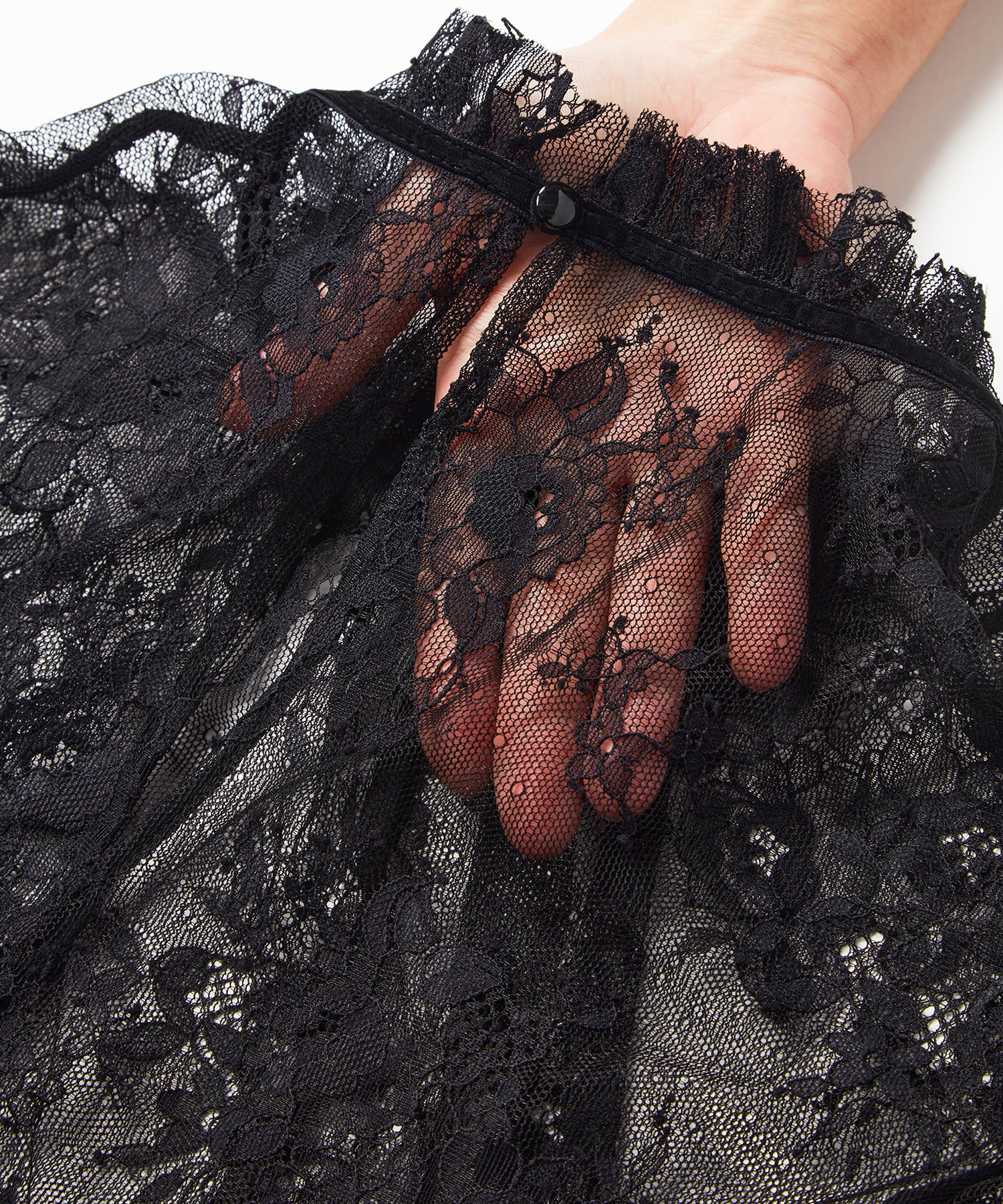LACE STAND NECK PULLOVER