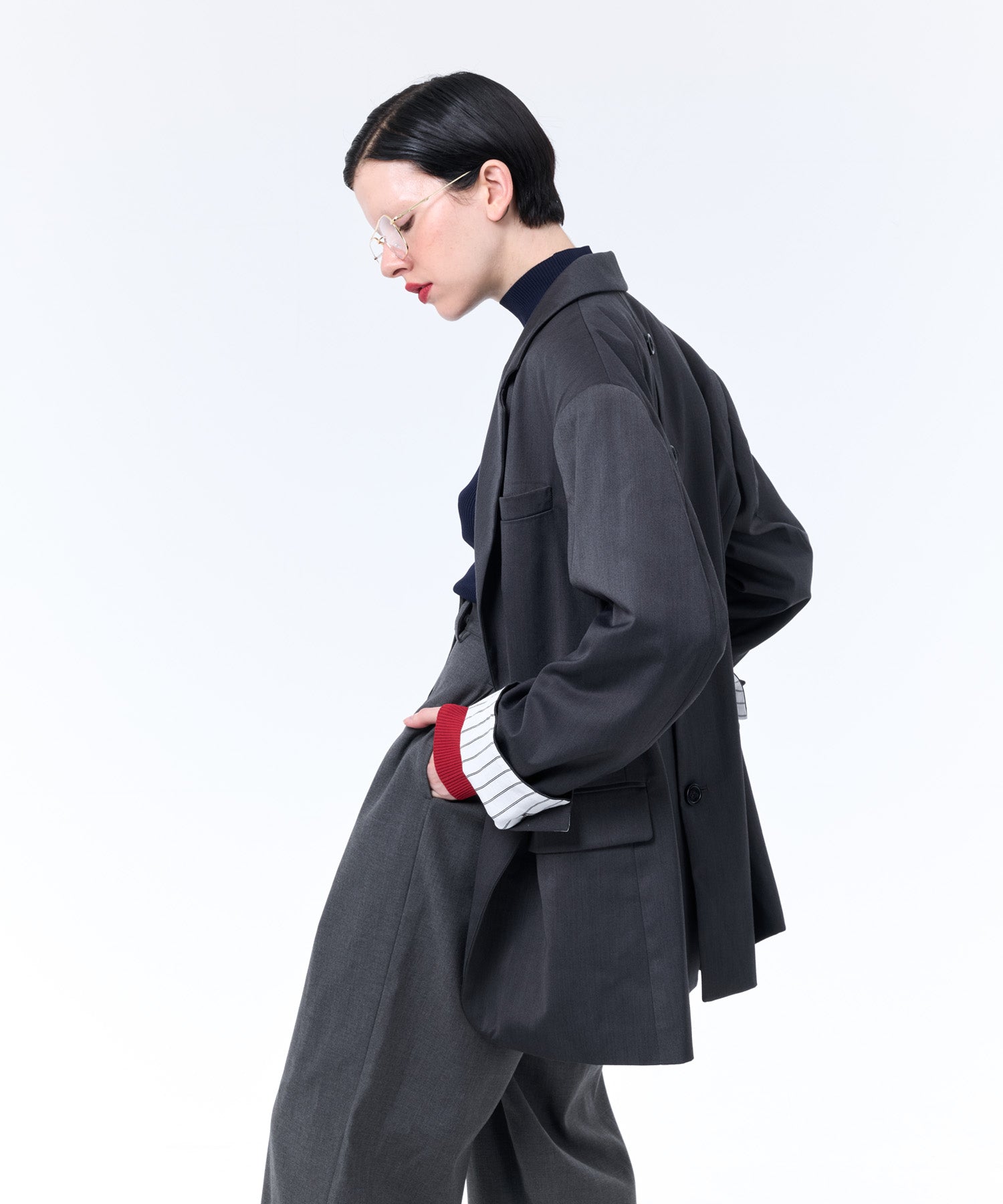 BACK BUTTON OVERSIZED JACKET
