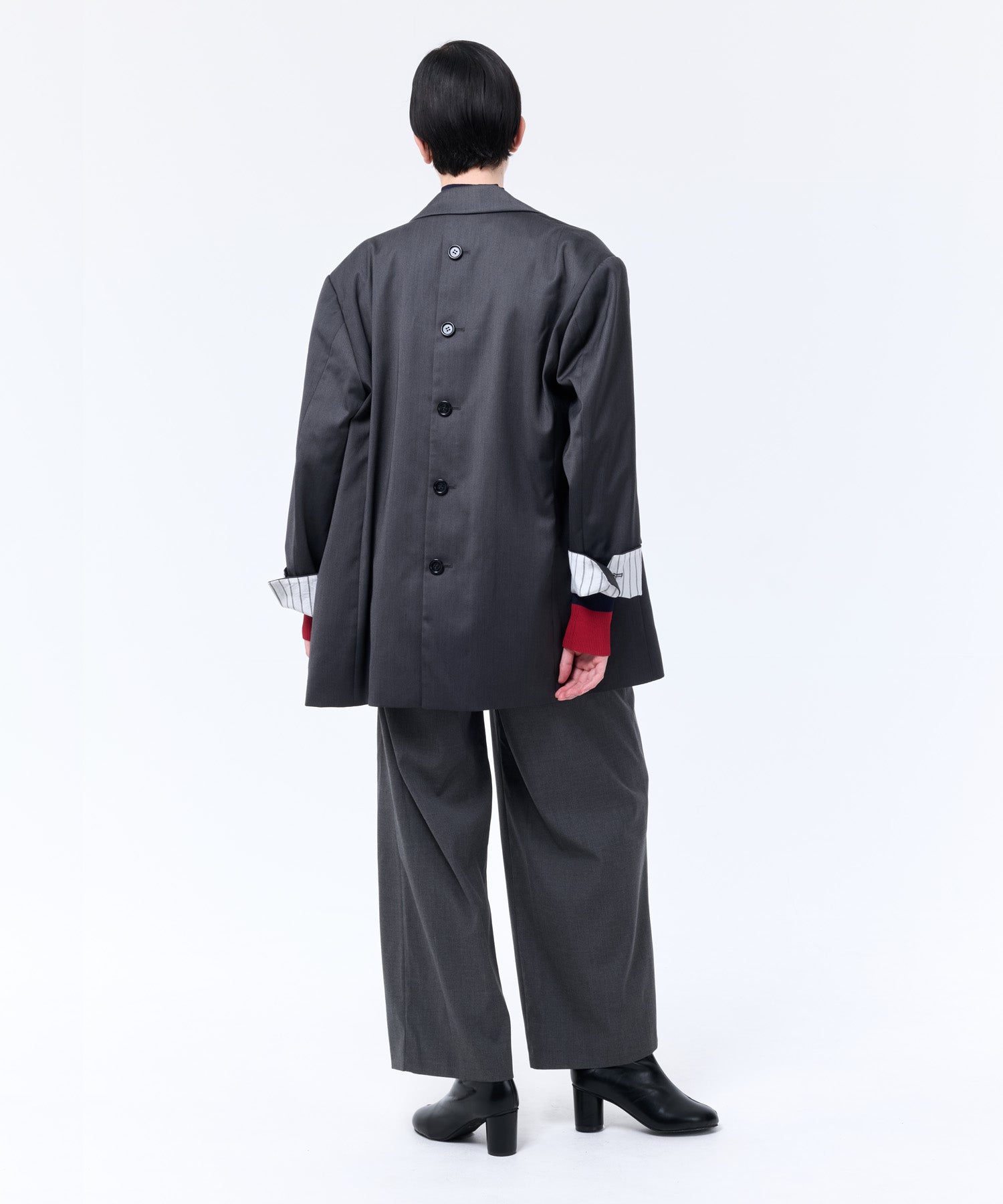 BACK BUTTON OVERSIZED JACKET