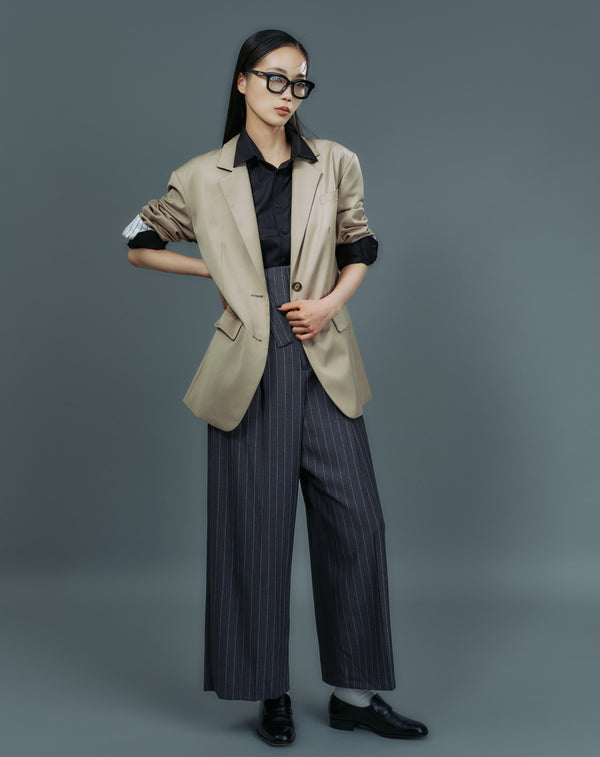 BACK BUTTON OVERSIZED JACKET