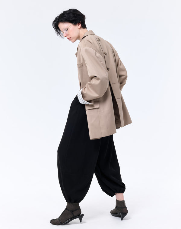 BACK BUTTON OVERSIZED JACKET