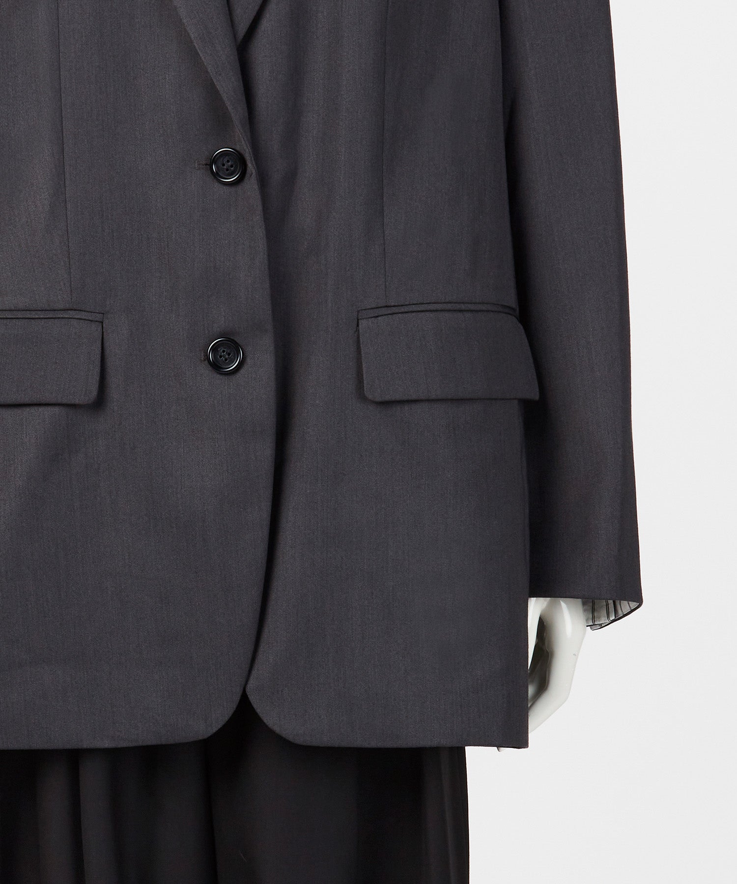 BACK BUTTON OVERSIZED JACKET