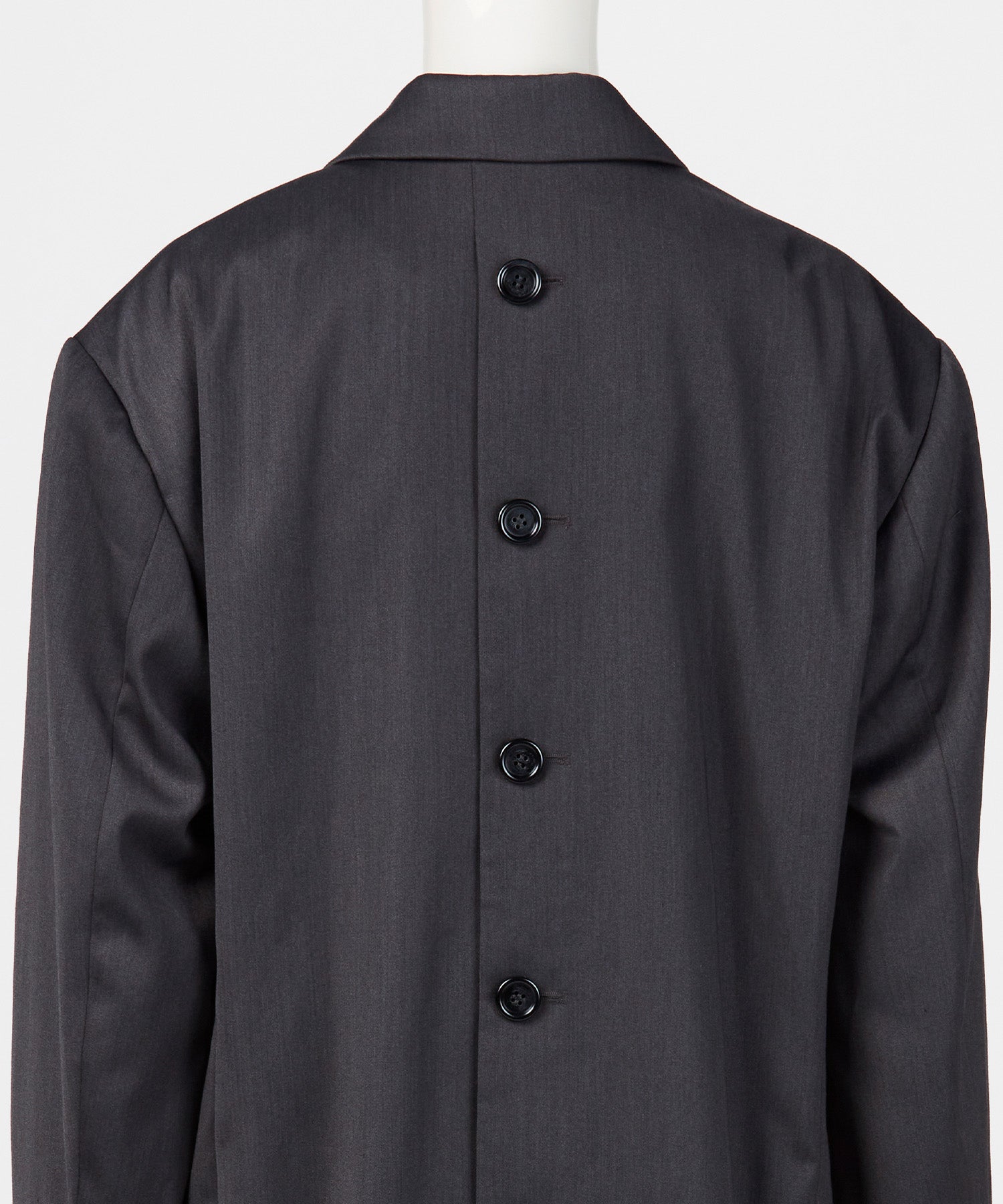 BACK BUTTON OVERSIZED JACKET