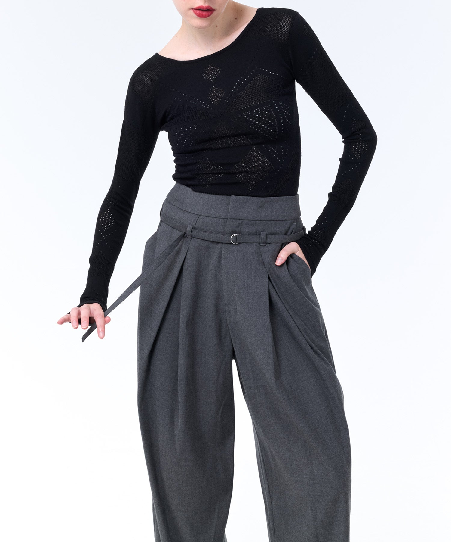 BELTED DESIGN TUCK PANTS