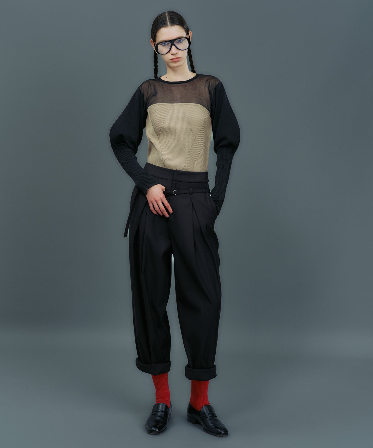 BELTED DESIGN TUCK PANTS