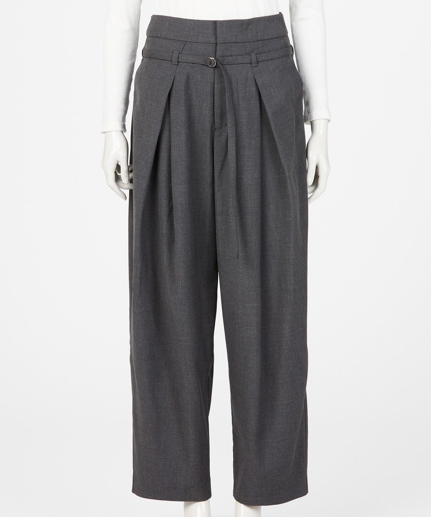 BELTED DESIGN TUCK PANTS