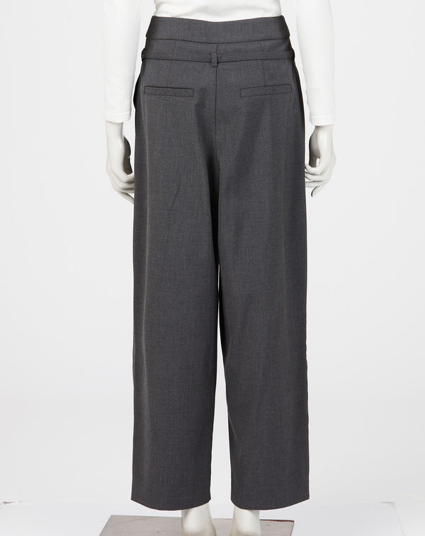 BELTED DESIGN TUCK PANTS