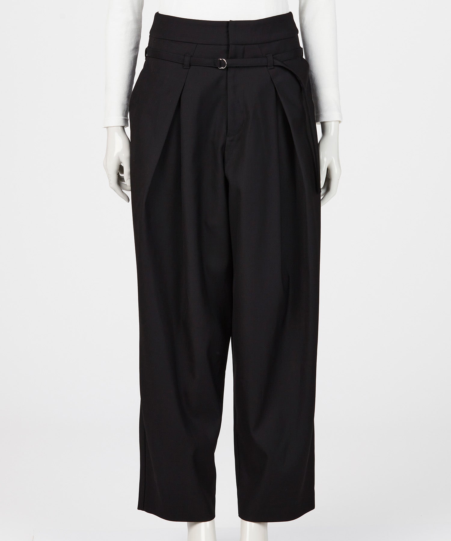 BELTED DESIGN TUCK PANTS