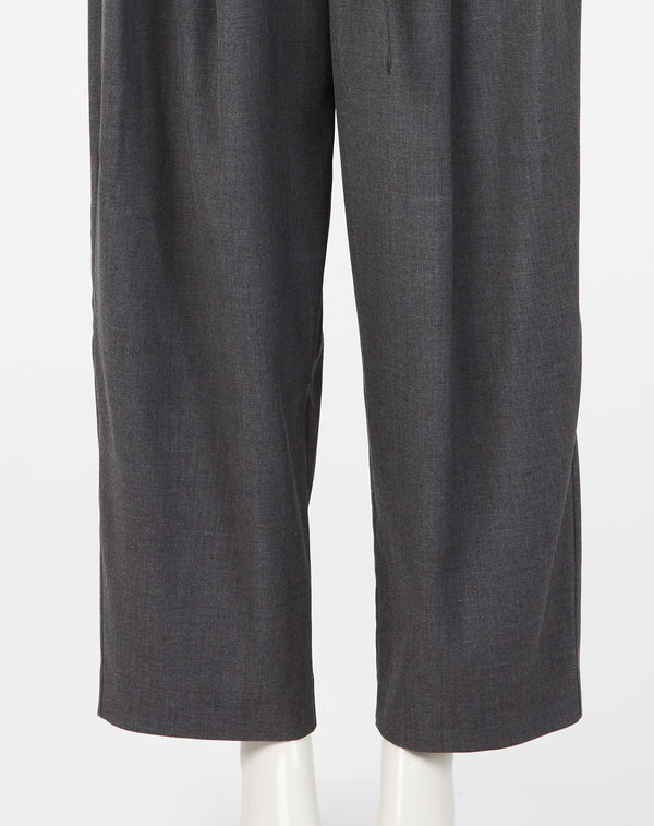BELTED DESIGN TUCK PANTS