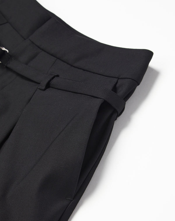 BELTED DESIGN TUCK PANTS
