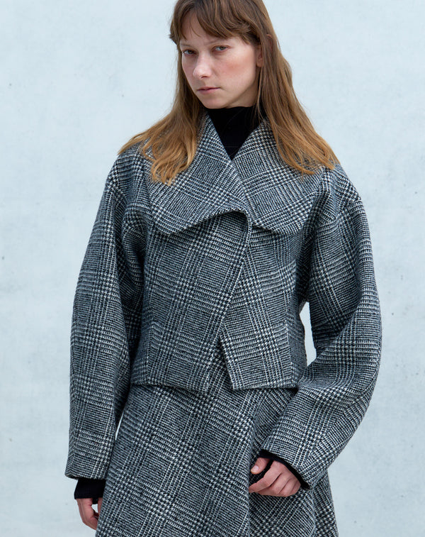 BIG COLLAR SHORT JACKET