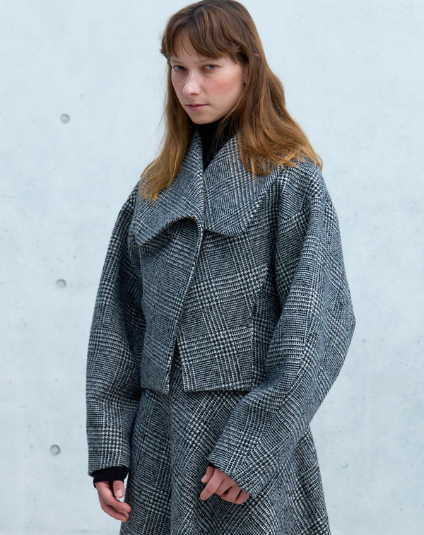 BIG COLLAR SHORT JACKET