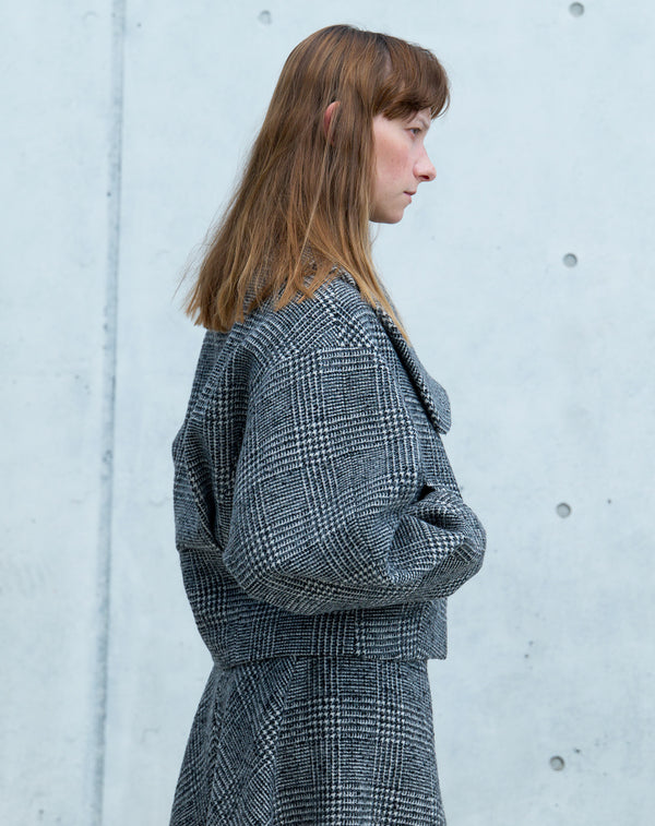 BIG COLLAR SHORT JACKET